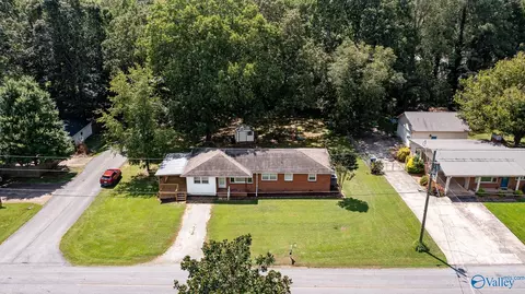 View/Area - 901 3rd Ave, Arab, AL 35016 photo 2 of 4