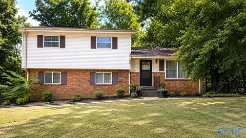 3603 Reynolds Cir, Huntsville, AL 35810