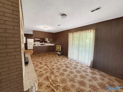 Living - 258 N Mountain Dr, Trinity, AL 35673 photo 3 of 5