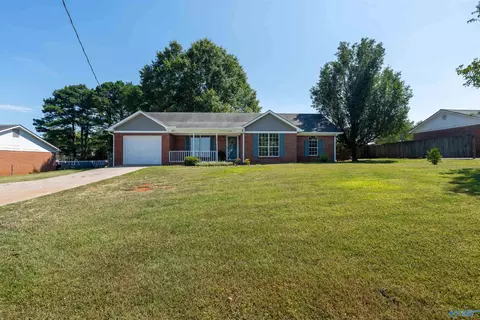 1216 Charity Ln, Hazel Green, AL 35750