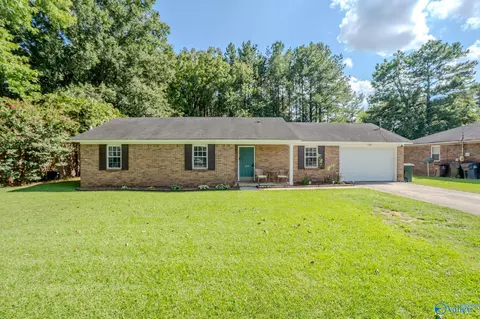 1209 Clarkview St, Decatur, AL 35601
