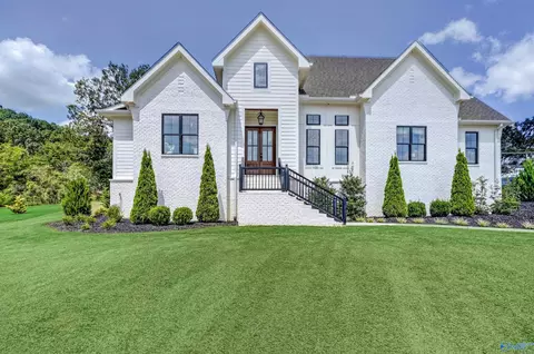 107 Cedar Cove Rd, Scottsboro, AL 35769