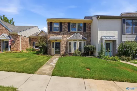 6958 Steeplechase Dr, Huntsville, AL 35806