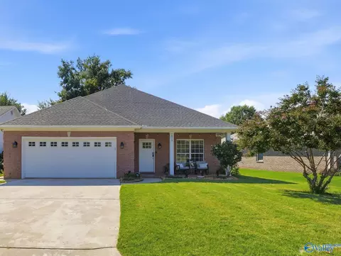 1813 Smith Ave, Decatur, AL 35603