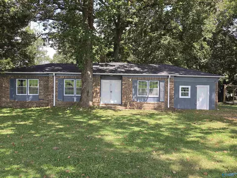 850 Ollie Howard Rd, New Market, AL 35761