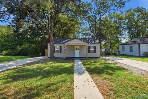 920 Fairway Dr, Huntsville, AL 35816