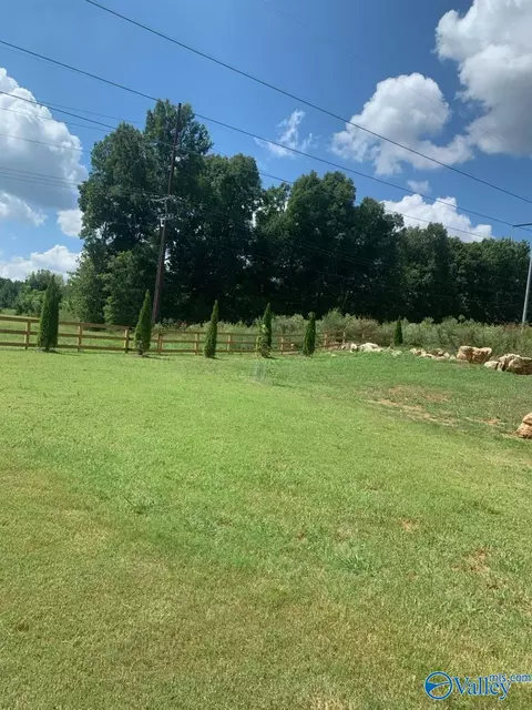 2227 Cameron St, Decatur, AL 35603