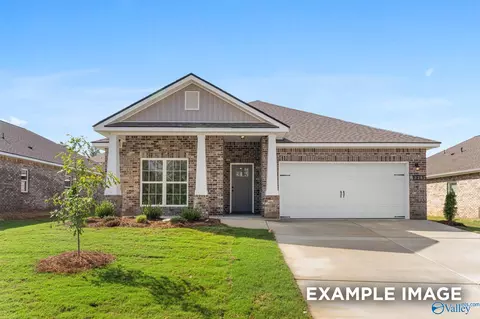 159 Heritage Lakes Blvd, New Market, AL 35761