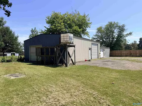 Exterior - 7933 County Road 170, Trinity, AL 35673 photo 5 of 7