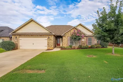 114 Somerset Park Dr, Huntsville, AL 35811