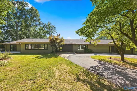 3106 Rowe Dr, Huntsville, AL 35801