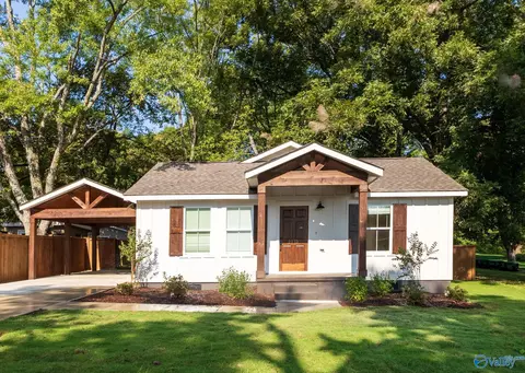 2113 Lee High Dr, Huntsville, AL 35811
