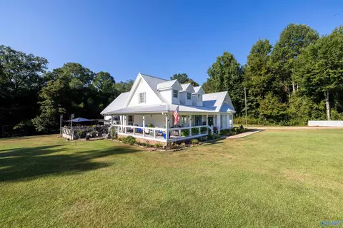 Exterior - 354 Fallon Dr, Hamilton, AL 35570 photo 3 of 12