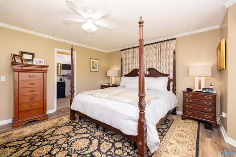 Bedroom - 354 Fallon Dr, Hamilton, AL 35570 photo 2 of 4
