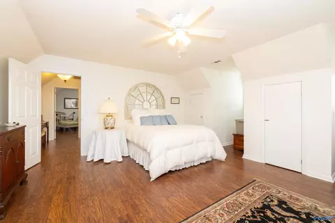 Bedroom - 354 Fallon Dr, Hamilton, AL 35570 photo 4 of 4