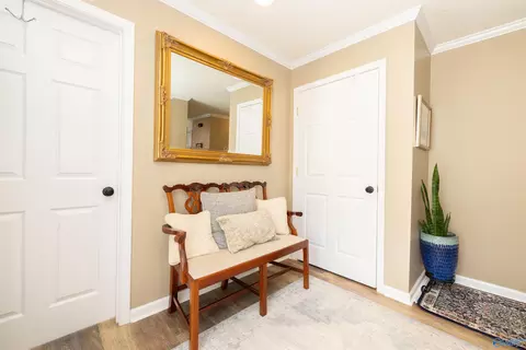Entry Way - 354 Fallon Dr, Hamilton, AL 35570 photo 6 of 6