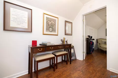 Entry Way - 354 Fallon Dr, Hamilton, AL 35570 photo 5 of 6