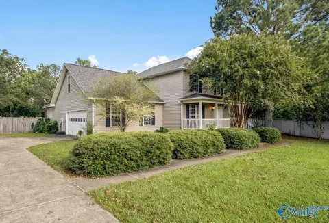101 Saint Andrews St, Rainbow City, AL 35906