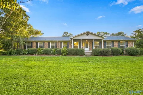 4526 Maysville Rd, Huntsville, AL 35811