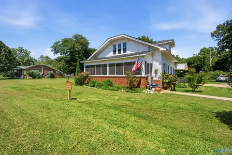 125 Larkin St, New Market, AL 35761