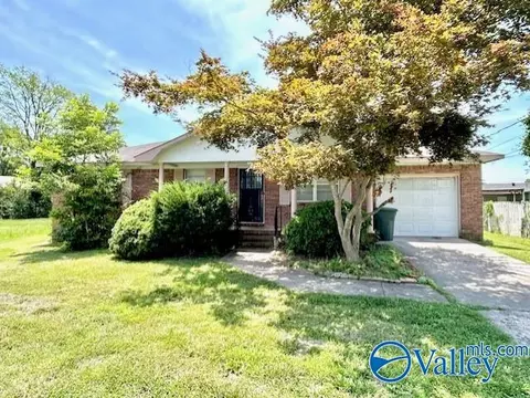 1709 NW Morningside Dr, Huntsville, AL 35801