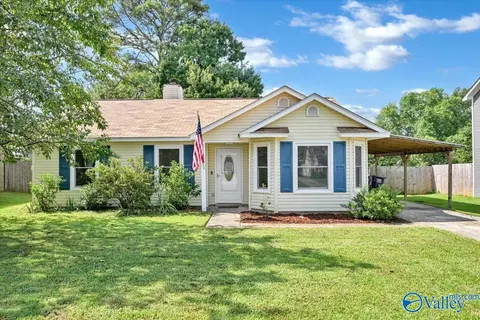 2529 Clovis Rd, Huntsville, AL 35803