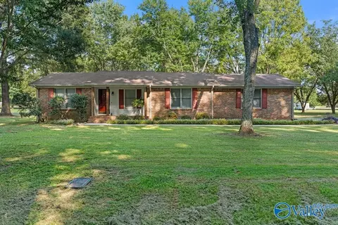 151 Greenfield Rd, Hazel Green, AL 35750