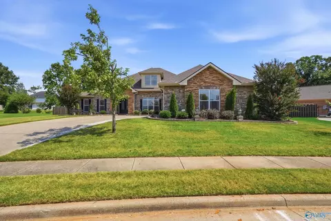 25 Bannut Ct, Huntsville, AL 35824