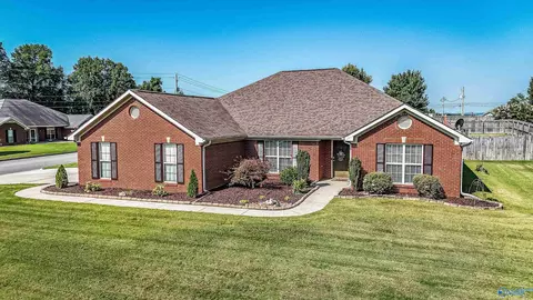 109 Shallowhill Rd, Huntsville, AL 35811