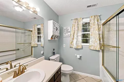 Bath - 307 Chambers Rd, Arab, AL 35016 photo 3 of 3