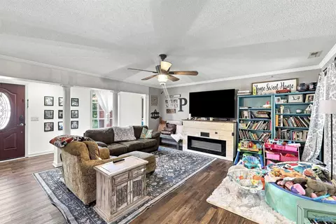 Living - 307 Chambers Rd, Arab, AL 35016 photo 1 of 1