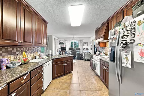 Kitchen - 307 Chambers Rd, Arab, AL 35016 photo 1 of 2