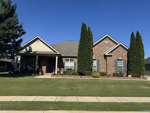75 Walnut Cove Blvd, Huntsville, AL 35824