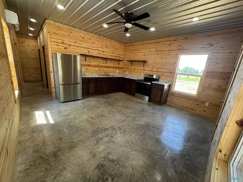 Kitchen - 249 Davistown Rd, Section, AL 35771 photo 3 of 3