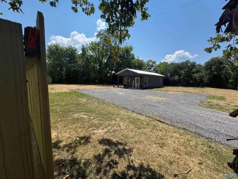 Exterior - 249 Davistown Rd, Section, AL 35771 photo 4 of 8