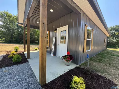 Exterior - 249 Davistown Rd, Section, AL 35771 photo 2 of 8