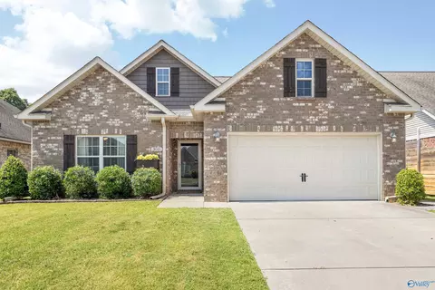 3011 Monterrey Dr, Decatur, AL 35603