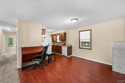 Entry Way - 2011 Croft Ferry Rd, Hokes Bluff, AL 35903 photo 2 of 3