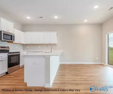 Kitchen - 922 Strain Rd, Athens, AL 35613 photo 3 of 3