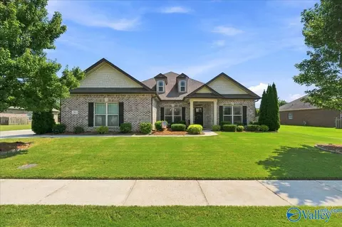 31 Crimson Cloud, Huntsville, AL 35824