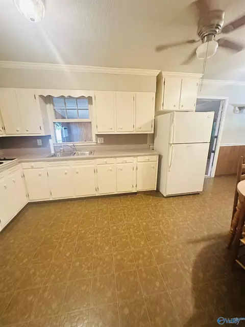Kitchen - 3796 County Road 217, Trinity, AL 35673 photo 1 of 2