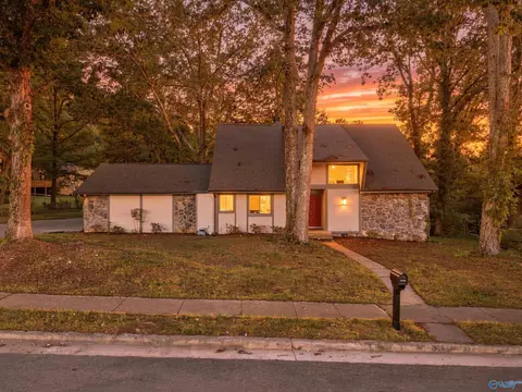 1220 Aldridge Dr, Huntsville, AL 35803