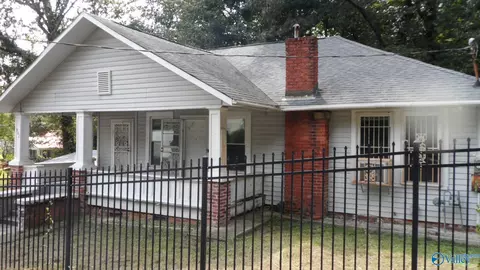902 Spring St, Gadsden, AL 35901