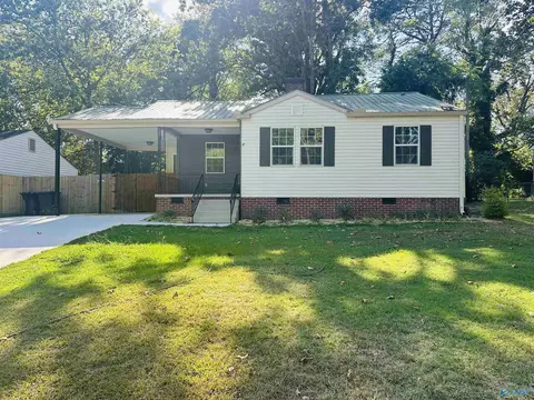 1920 Noccalula Rd, Gadsden, AL 35904