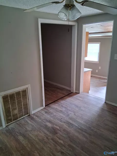 Entry Way - 392 John Johnson Rd, Trinity, AL 35673 photo 3 of 3