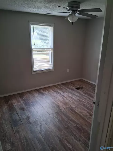 Bedroom - 392 John Johnson Rd, Trinity, AL 35673 photo 2 of 3
