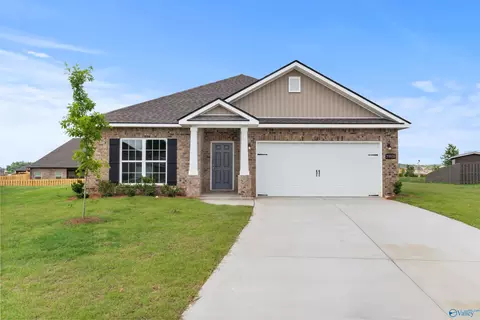 14095 Harvest Ridge Ln, Athens, AL 35611