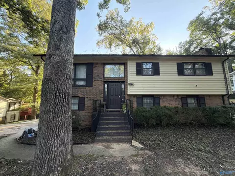 6105 Tuscaloosa Dr, Huntsville, AL 35810