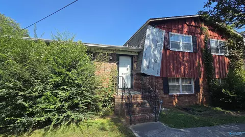 5017 Wayne Ct, Huntsville, AL 35810