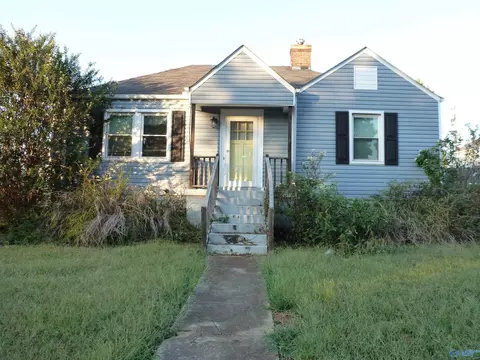 1612 High St, Sheffield, AL 35660